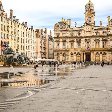 Duplex De Caractere En Hypercentre Apartment Lyon Bagian luar foto